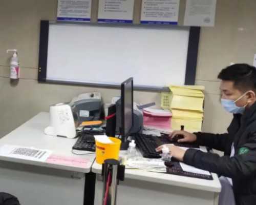 供卵助孕服务~怀孕初期为何容易打嗝？应对孕期打嗝有什么方法？